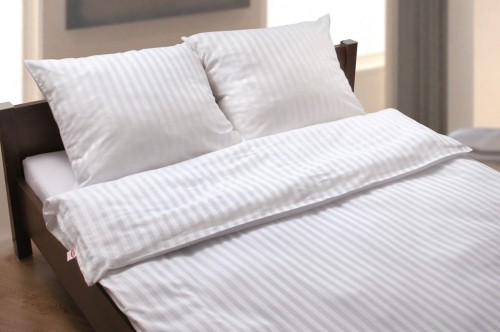 Pościel z adamaszku 200x220+2x70x80 biała pasek 2 cm Hotelowa