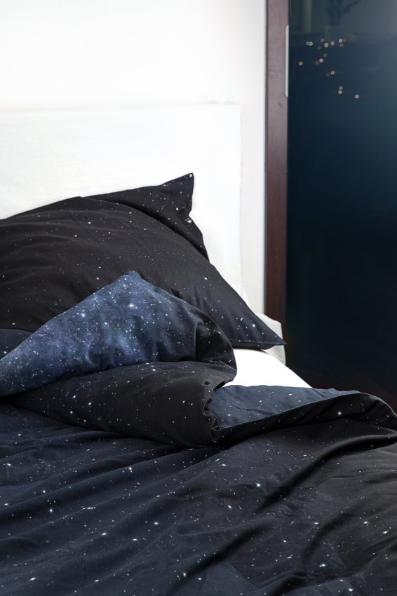 Poszewka na poduszkę północne niebo Foonka dawniej Hayka. Dostępna w naszym sklepie Pościel To.